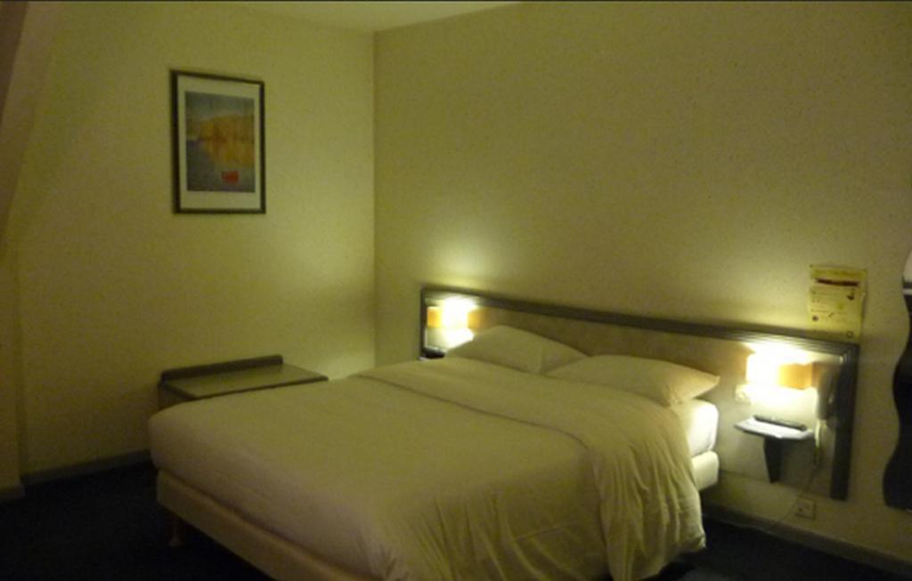 Hotel Le Chatelain Faulquemont Cameră foto